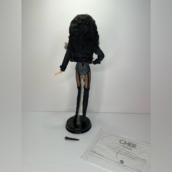 ❌SOLD❌Barbie Collector Black Label Cher Bob Mackie Doll K7903 OOB Damaged Box - Picture 2 of 15